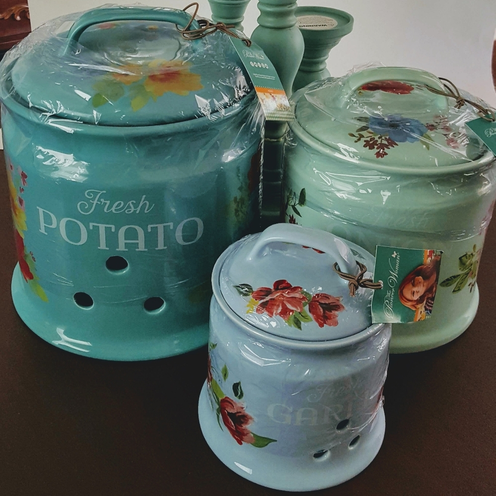 The Pioneer Woman Keeper Bundle - Picture 2 of 4